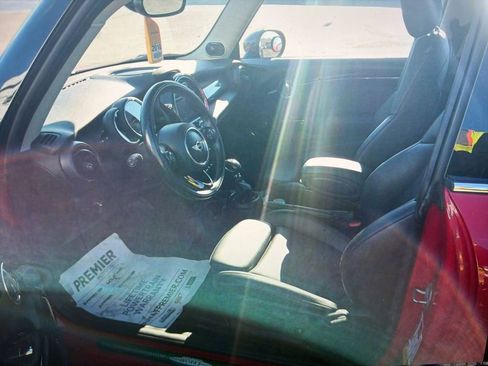 Used 2018 MINI Cooper S image 5