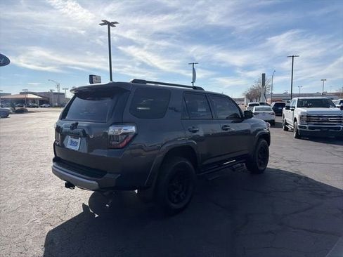 Used 2023 Toyota 4Runner TRD Off-Road Premium w/ Moonroof Package AWD/4WD image 5