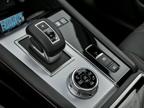 New 2025 Mitsubishi Outlander SEL image 22