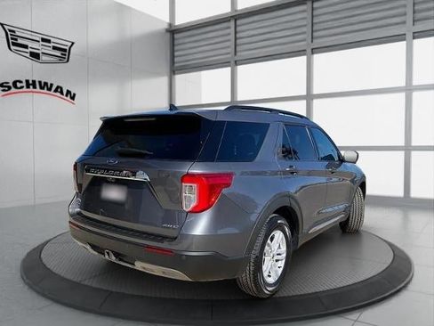 Used 2021 Ford Explorer XLT w/ Equipment Group 202A image 27