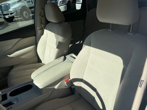 Used 2018 Nissan Murano SV image 14