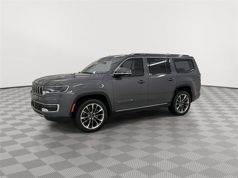 Used 2022 Jeep Wagoneer Series III w/ Premium Group I image 5