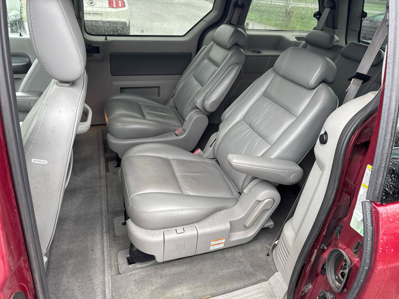 Used 2005 Ford Freestar SEL FWD image 11