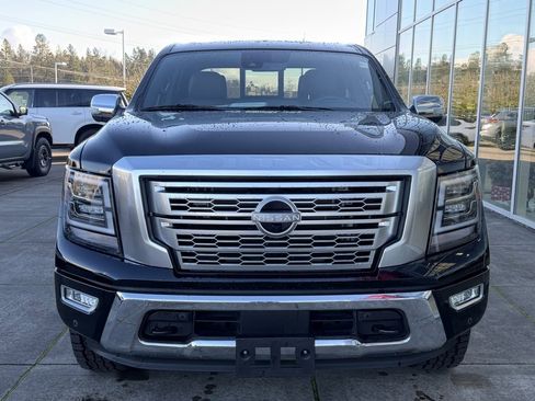Used 2024 Nissan Titan Platinum Reserve w/ Moonroof Package image 4