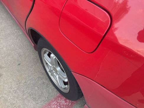 Used 2006 Toyota Matrix XR image 10