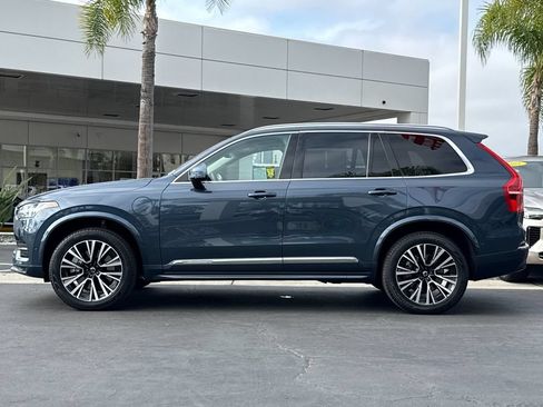 Certified 2023 Volvo XC90 T8 Plus AWD/4WD image 2
