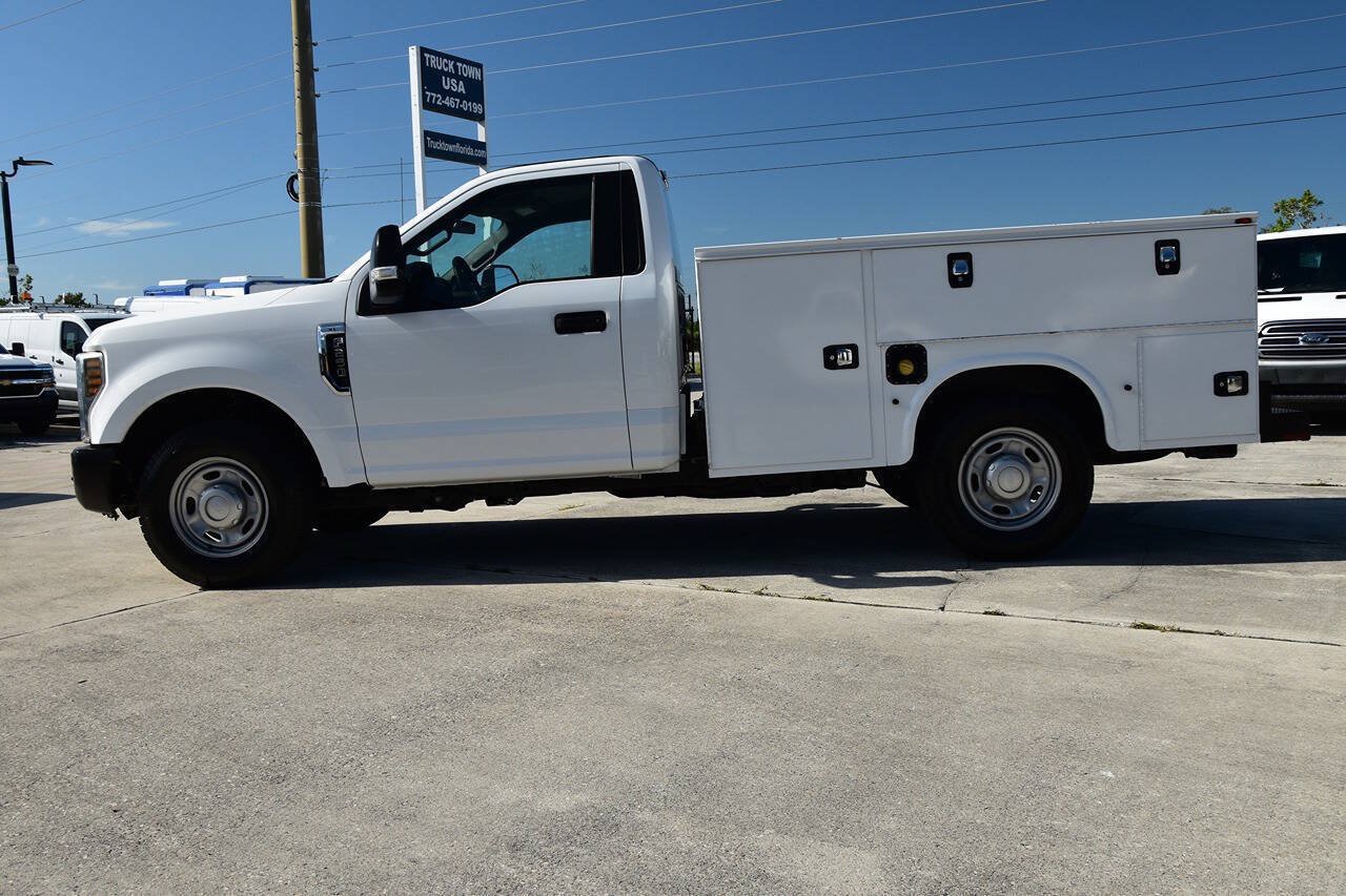 Used 2019 Ford F250 XL w/ Power Equipment Group RWD image 4