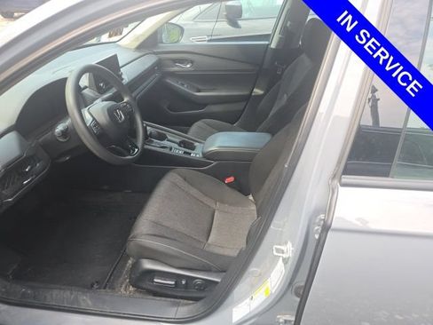 Used 2025 Honda Accord SE image 10