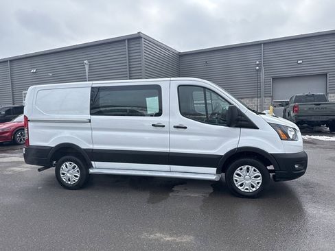 Used 2024 Ford Transit 250 Low Roof w/ Exterior Upgrade Package image 9