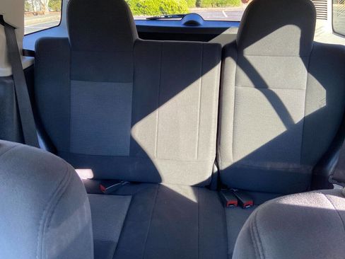 Used 2015 Jeep Patriot Sport image 17