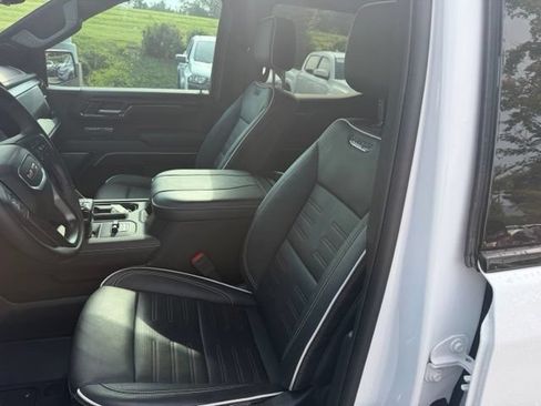 Used 2025 GMC Sierra 1500 AT4X AWD/4WD image 12