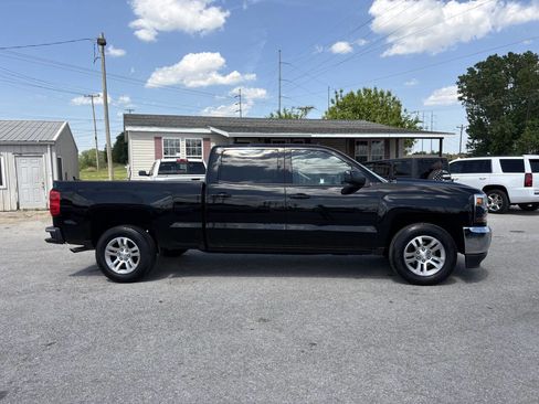 Used 2017 Chevrolet Silverado 1500 LT w/ All Star Edition AWD/4WD image 2