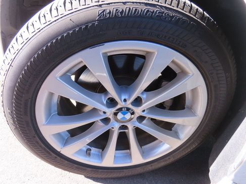 Used 2018 BMW 320i Sedan image 15