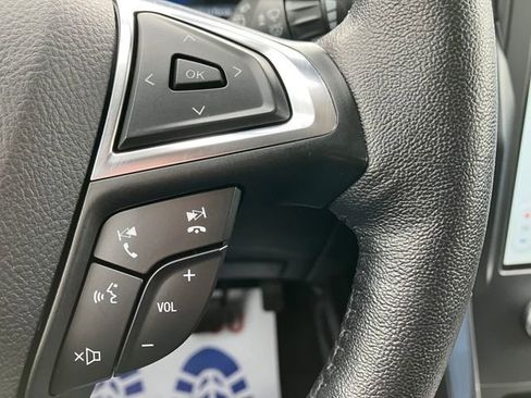 Used 2024 Ford Edge Titanium image 6