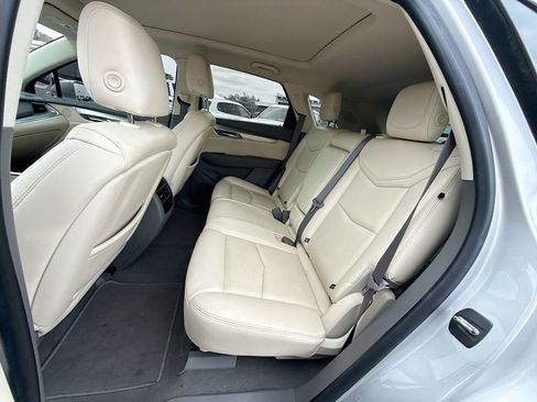 Used 2018 Cadillac XT5 Luxury w/ Driver Awareness Package image 27