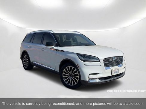 Used 2020 Lincoln Aviator Reserve w/ Class IV Trailer Tow Package RWD image 3
