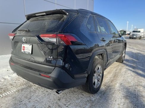 Certified 2025 Toyota RAV4 LE image 33