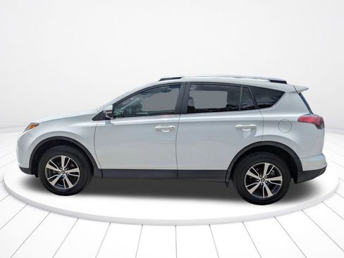 Used 2016 Toyota RAV4 XLE FWD image 7