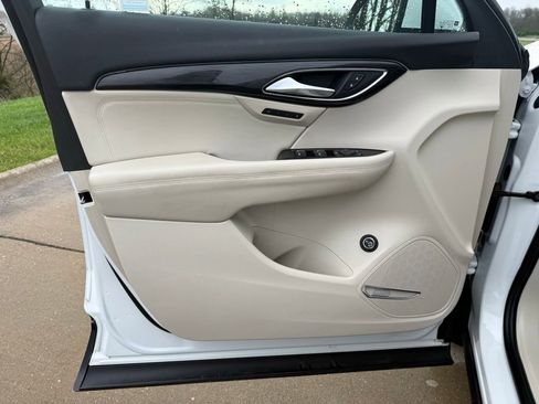 Used 2022 Buick Envision Essence w/ Technology Package I image 24