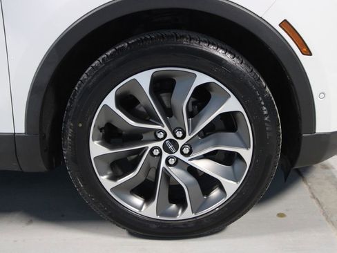 Used 2022 Lincoln Nautilus Reserve w/ Equipment Group 201A image 36