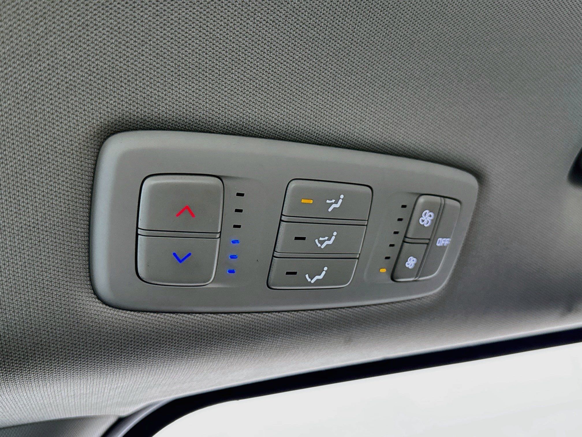 Used 2022 Kia Carnival LX FWD image 5