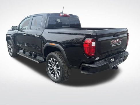 New 2026 GMC Canyon Denali image 3