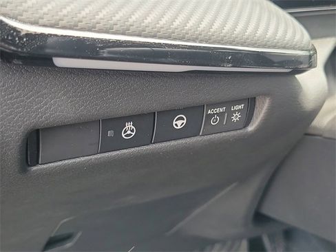 New 2025 Nissan Kicks SR w/ SR Premium Package image 9