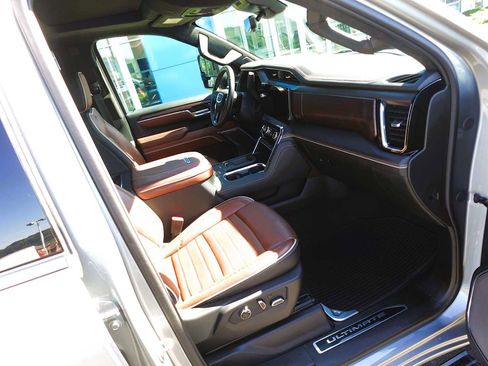 Used 2024 GMC Sierra 2500 Denali Ultimate image 34