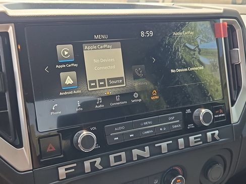 Used 2025 Nissan Frontier SV RWD image 11