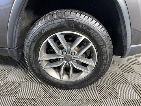 Used 2020 Jeep Grand Cherokee Limited image 11