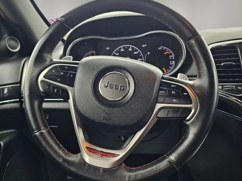 Used 2017 Jeep Grand Cherokee Trailhawk AWD/4WD image 24