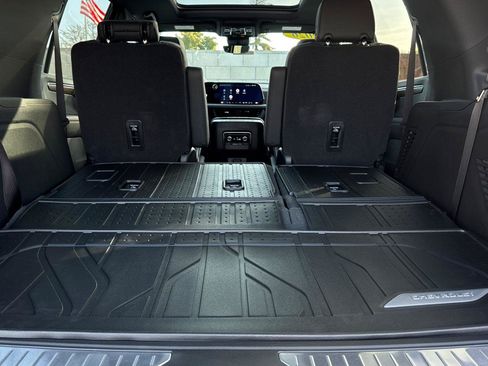 New 2026 Chevrolet Tahoe High Country AWD/4WD image 21