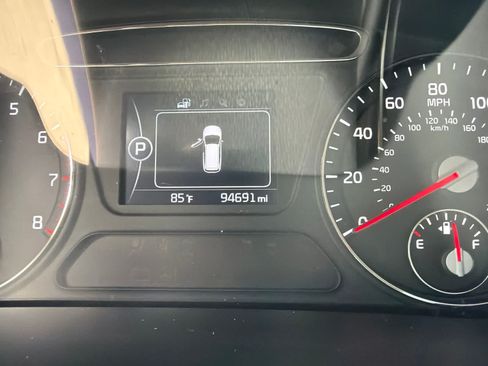Used 2017 Kia Sorento FWD w/ LX Convenience Package image 7