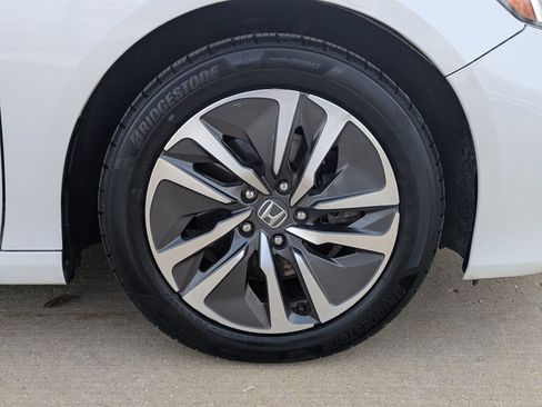 Certified 2019 Honda Accord Touring image 29