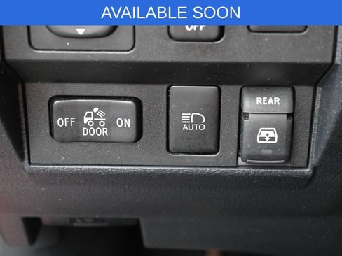 Certified 2018 Toyota Tundra Platinum AWD/4WD image 16
