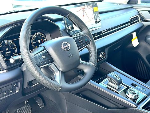 New 2026 Nissan Rogue SL AWD/4WD image 9