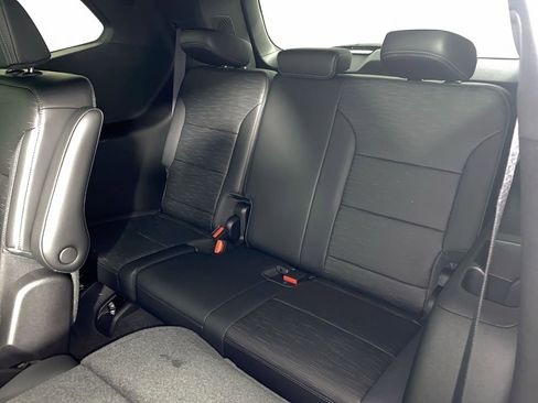 Used 2026 Buick Enclave Sport Touring w/ Power Package FWD image 24