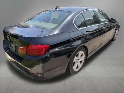 Used 2012 BMW 528i xDrive Sedan AWD/4WD image 3
