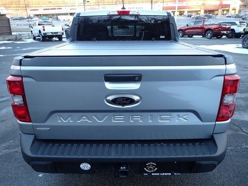 Used 2024 Ford Maverick Lariat w/ Black Appearance Package image 4
