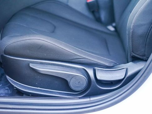 Certified 2025 Hyundai Elantra SEL w/ Cargo Package image 21