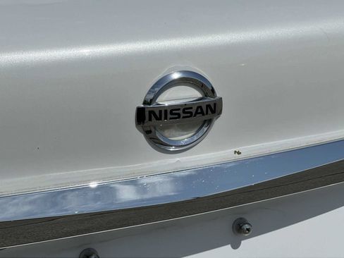 Used 2017 Nissan Sentra SV FWD image 11