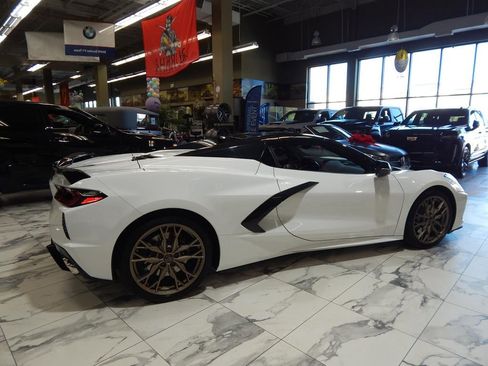 Used 2024 Chevrolet Corvette Stingray Premium Conv w/ Z51 Performance Package image 5