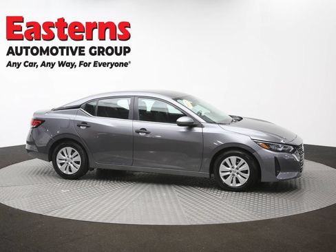 Used 2025 Nissan Sentra S FWD image 45