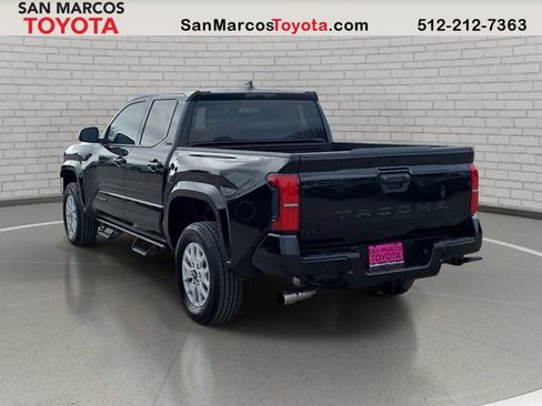 Used 2025 Toyota Tacoma SR5 AWD/4WD image 8