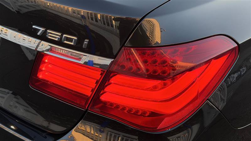 Used 2015 BMW 750i xDrive AWD/4WD image 14