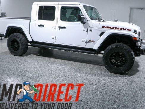 Used 2021 Jeep Gladiator Mojave AWD/4WD image 6