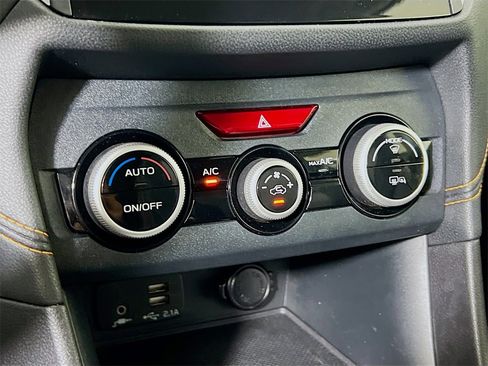 Used 2023 Subaru Crosstrek 2.0i Premium image 7