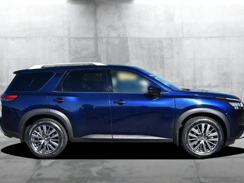 Certified 2023 Nissan Pathfinder SL w/ SL Premium Package image 5
