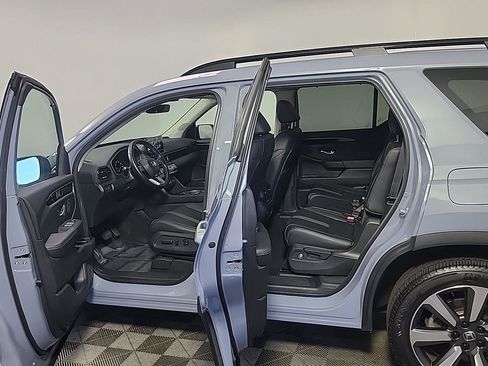Certified 2023 Honda Pilot Touring image 16