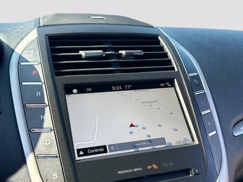 Used 2017 Lincoln MKC Reserve AWD/4WD image 10